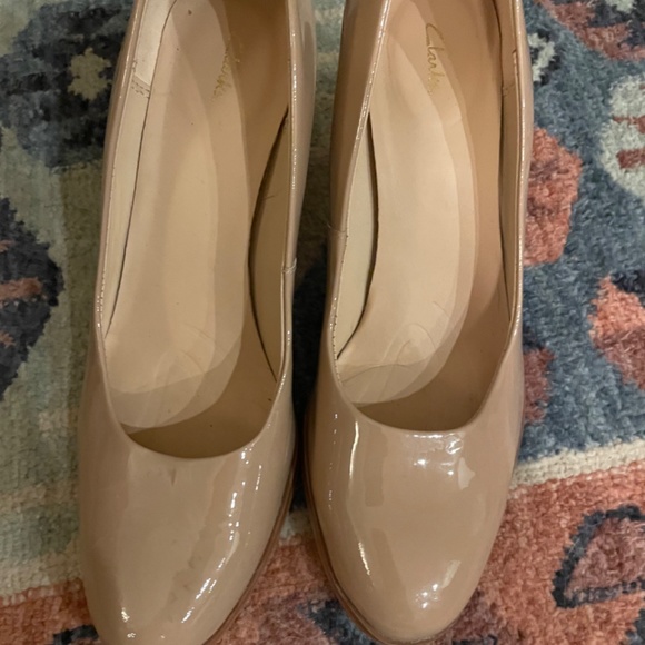 Clark’s heels - Picture 2 of 6
